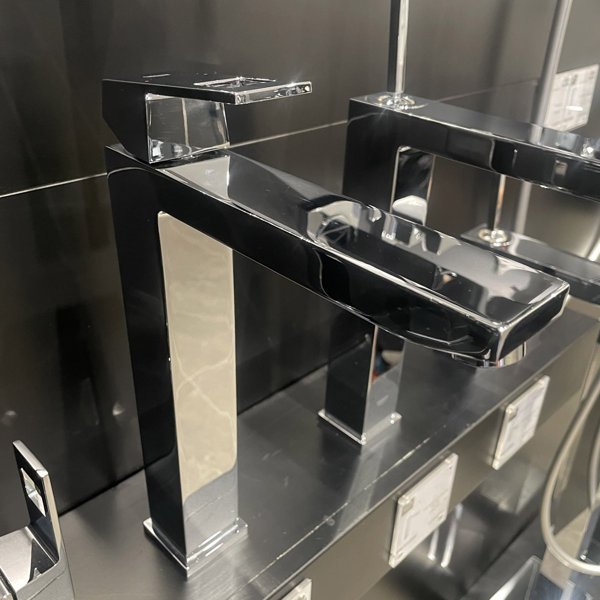 Vòi chậu nóng lạnh Eurocube XL-size GROHE 23406000 - 13
