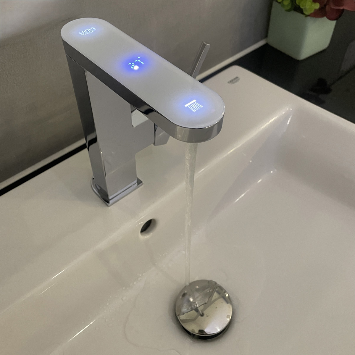 Vòi chậu nóng lạnh Plus GROHE 23958003 - 10