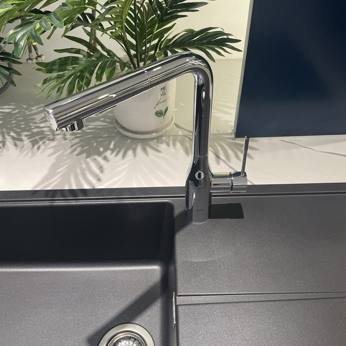 Vòi bếp dây rút nóng lạnh Essence GROHE 30270000 - 6