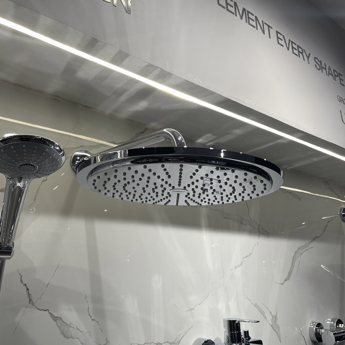 Bộ bát sen tắm gắn tường Rainshower Cosmopolitan 310 GROHE 26056000 - 7