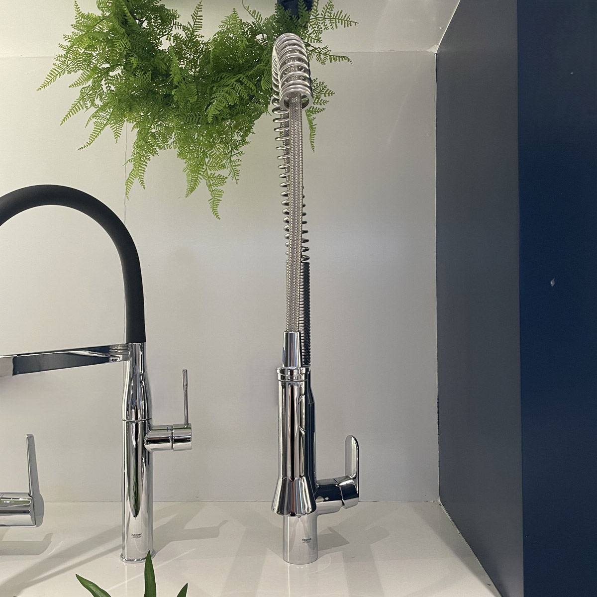Vòi bếp dây rút nóng lạnh K7 Grohe 32950000 - 4