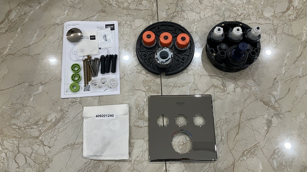 Mặt điều khiển sen tắm ổn nhiệt Grohtherm SmartControl vuông 3 chế độ GROHE 29126000 - 5