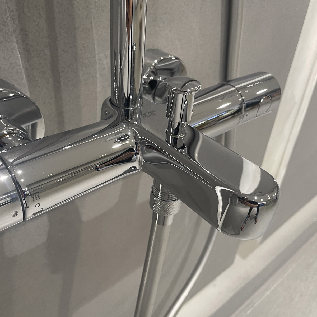Bộ sen cây tắm đứng nhiệt độ Tempesta Cosmopolitan GROHE 26223001 - 8
