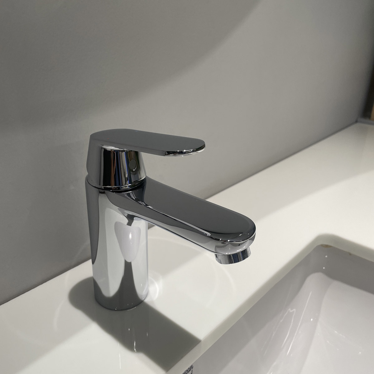Vòi chậu nóng lạnh Eurosmart Cosmo M-size GROHE 23325000 - 12