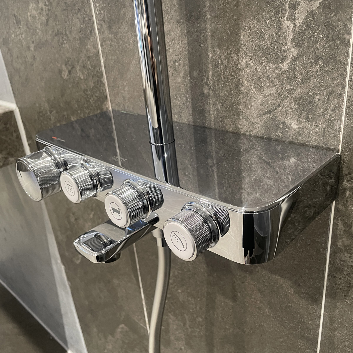 Bộ cây sen tắm ổn nhiệt SmartControl Euphoria Grohe 26510000 - 5
