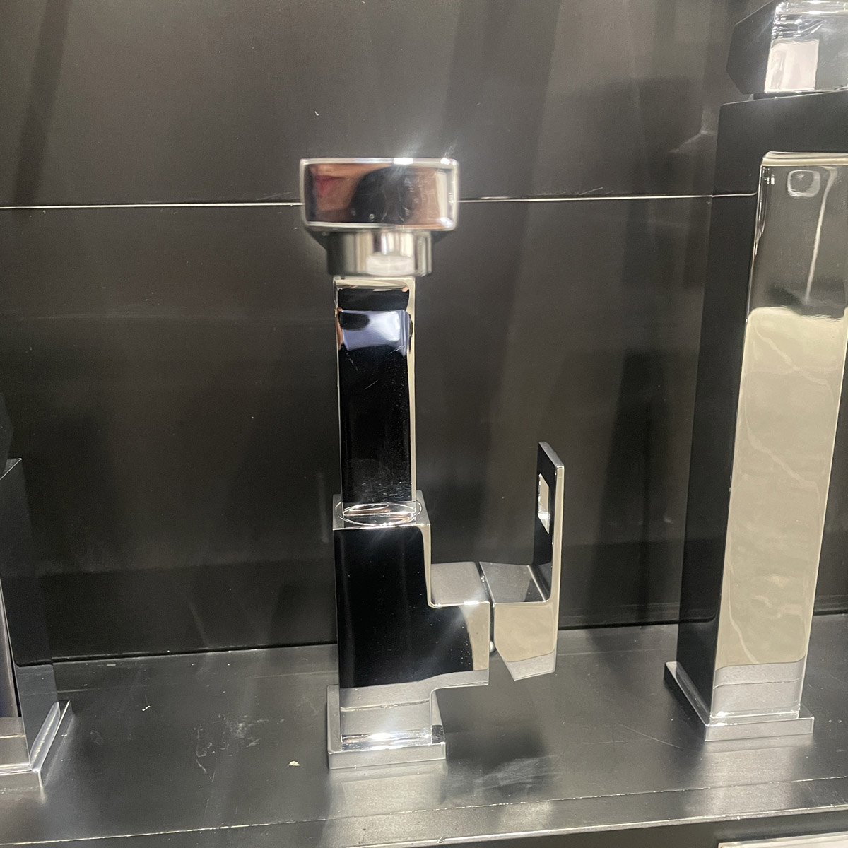 Vòi chậu nóng lạnh Eurocube GROHE 23135000 - 8