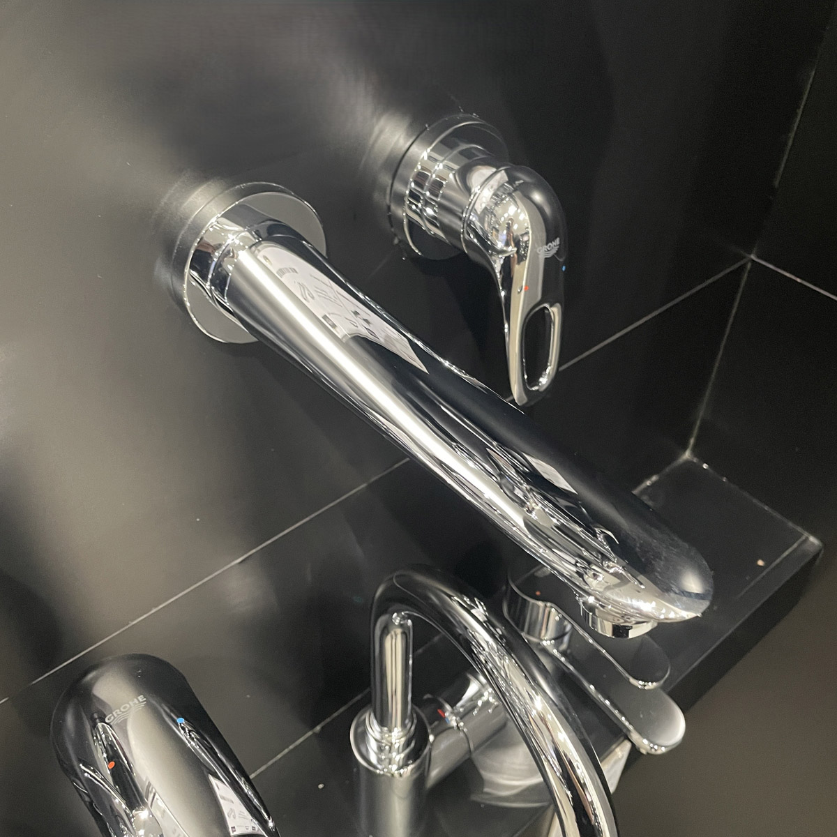 Vòi chậu gắn tường nóng lạnh 2 lỗ Eurostyle GROHE 19571003 - 6