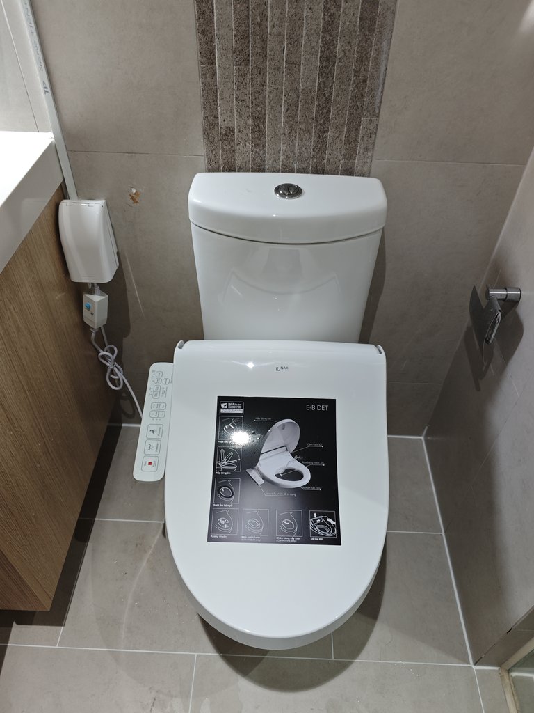 Nắp rửa điện tử thông minh INAX CW-H18VN (CWH18VN) - 16