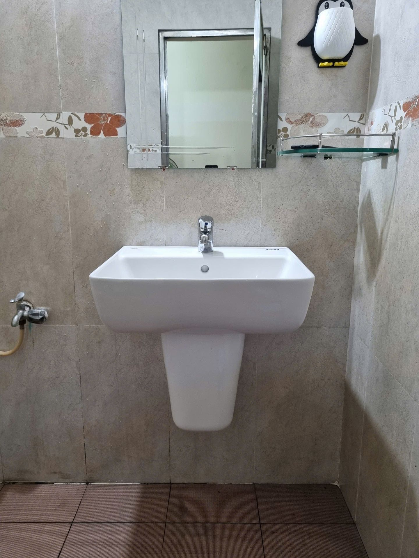 Chân chậu lavabo lửng INAX L-298VC (L298VC) - 10
