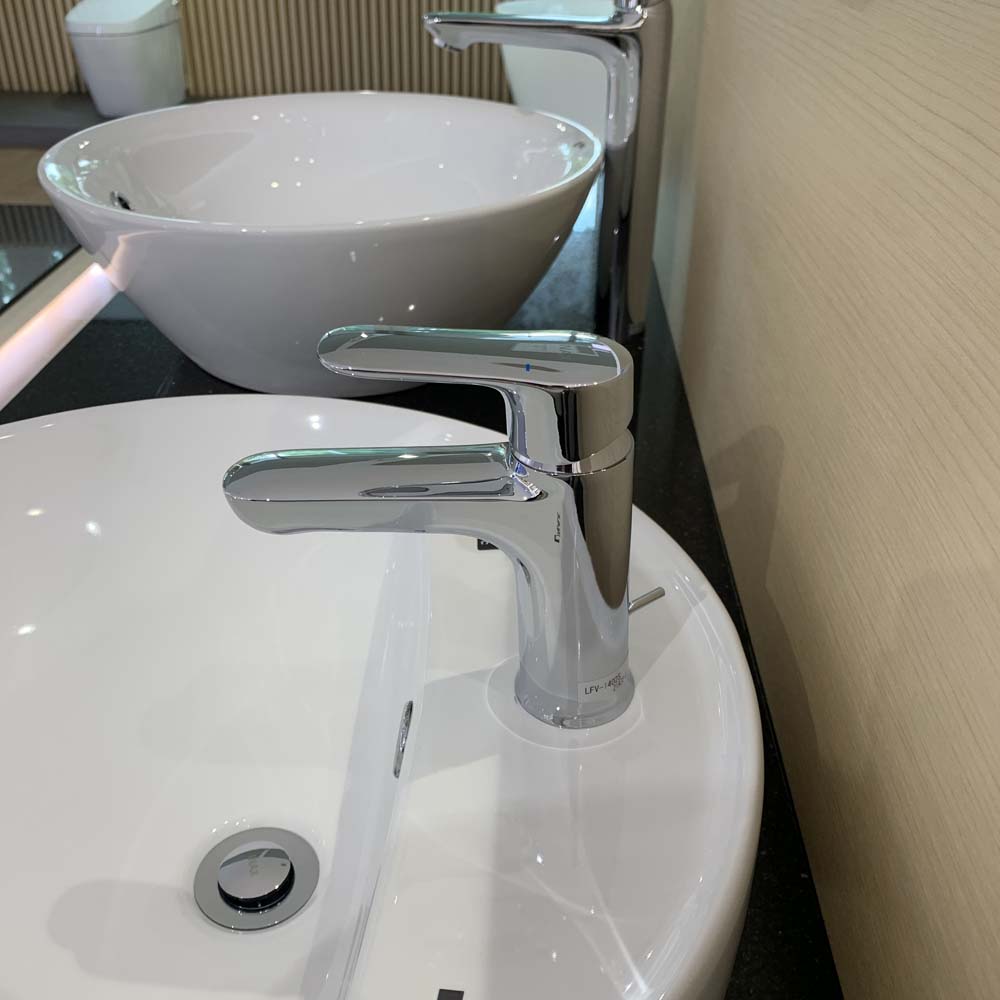 Vòi chậu lavabo nóng lạnh INAX LFV-1402S (LFV1402S) - 10