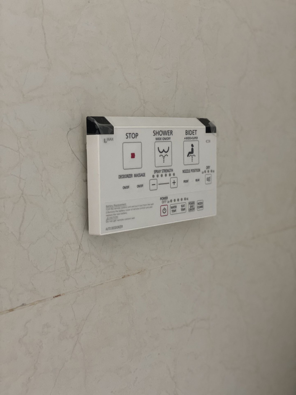 Bồn cầu 1 khối nắp điện tử INAX AC-902 + CW-KA22AVN - 7