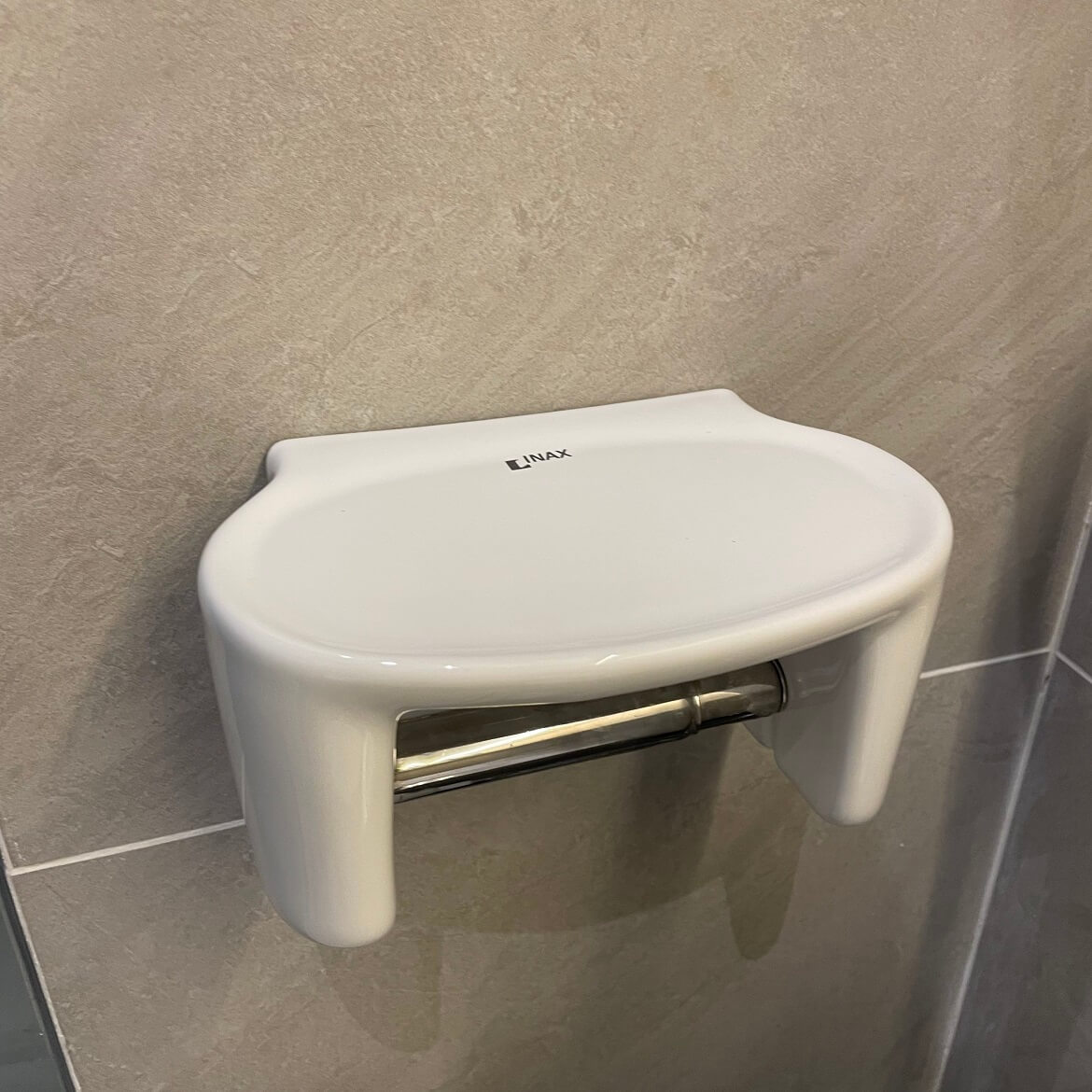 Hộp giấy vệ sinh bằng sứ INAX H-486V (H486V) - 5