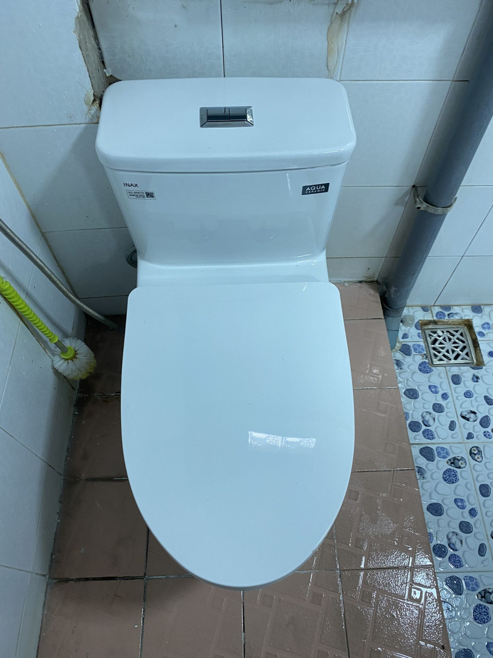 Bồn cầu INAX 1 khối AC-969VN-2 (AC969VN2) nắp mỏng đóng êm - 11