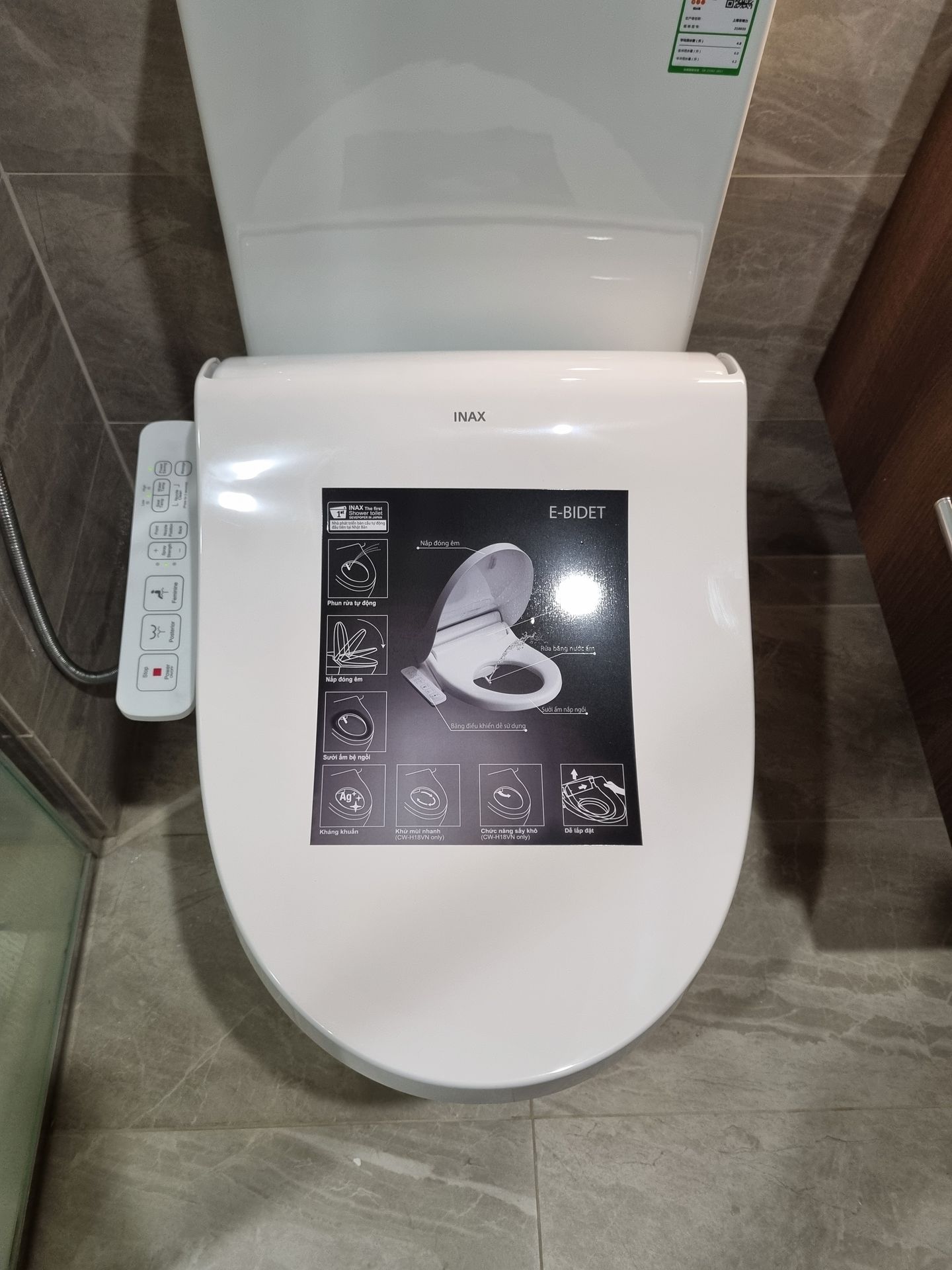 Nắp rửa điện tử thông minh INAX CW-H17VN (CWH17VN) - 10