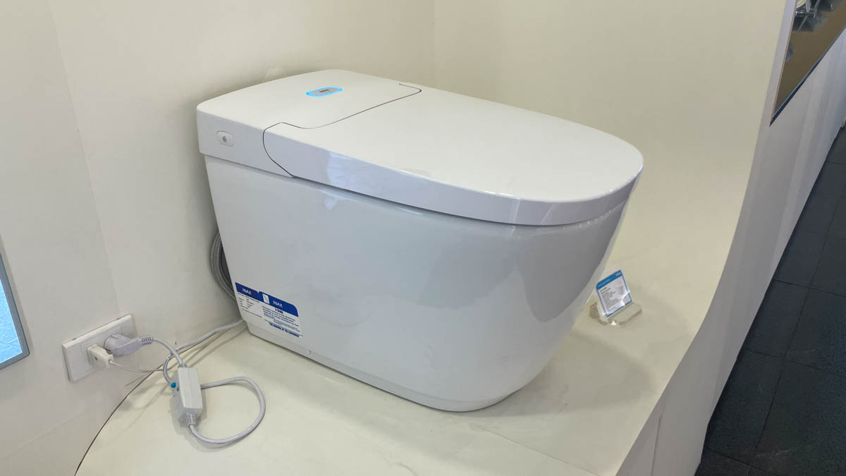 Bồn cầu điện tử Saras Auto Open INAX AC-819VN (AC819VN) - 2