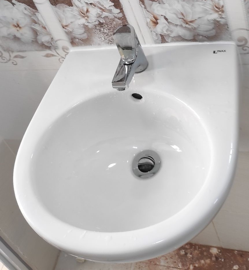 Chậu rửa lavabo treo tường INAX L-282V (L282V) (L-282VFC) - 9