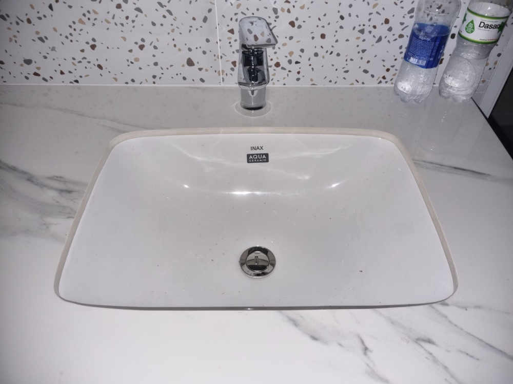 Chậu rửa mặt lavabo âm bàn INAX AL-2298V/BW1 men Aqua Ceramic - 11