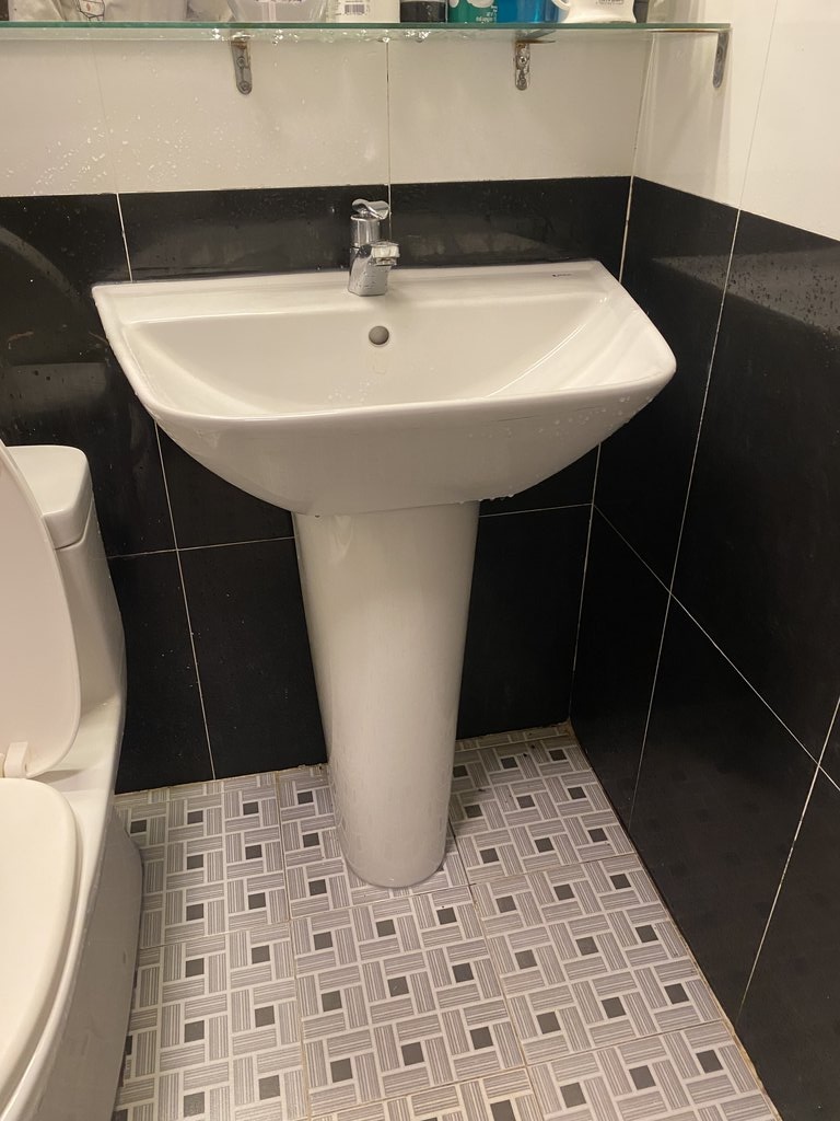 Chân chậu lavabo dài INAX L-288VD (L288VD) - 7