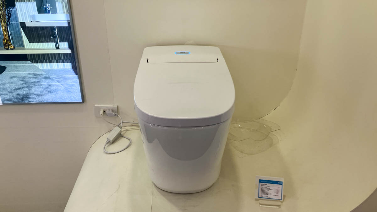 Bồn cầu điện tử Saras Auto Open INAX AC-819VN (AC819VN) - 4