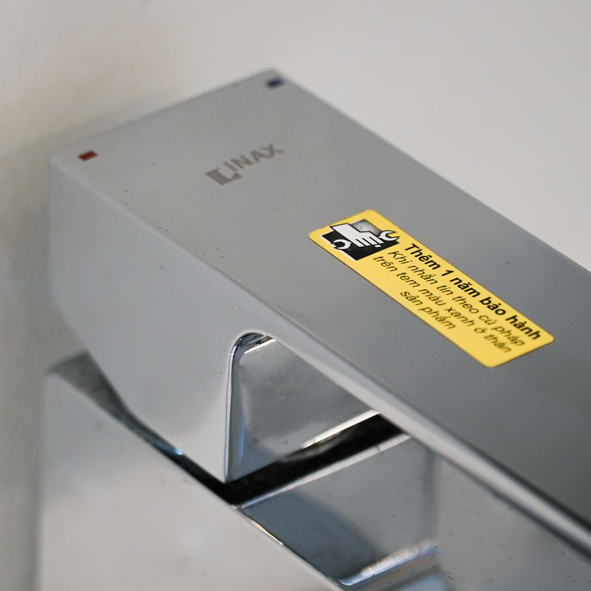 Vòi chậu lavabo nóng lạnh INAX LFV-402S (LFV402S) - 13