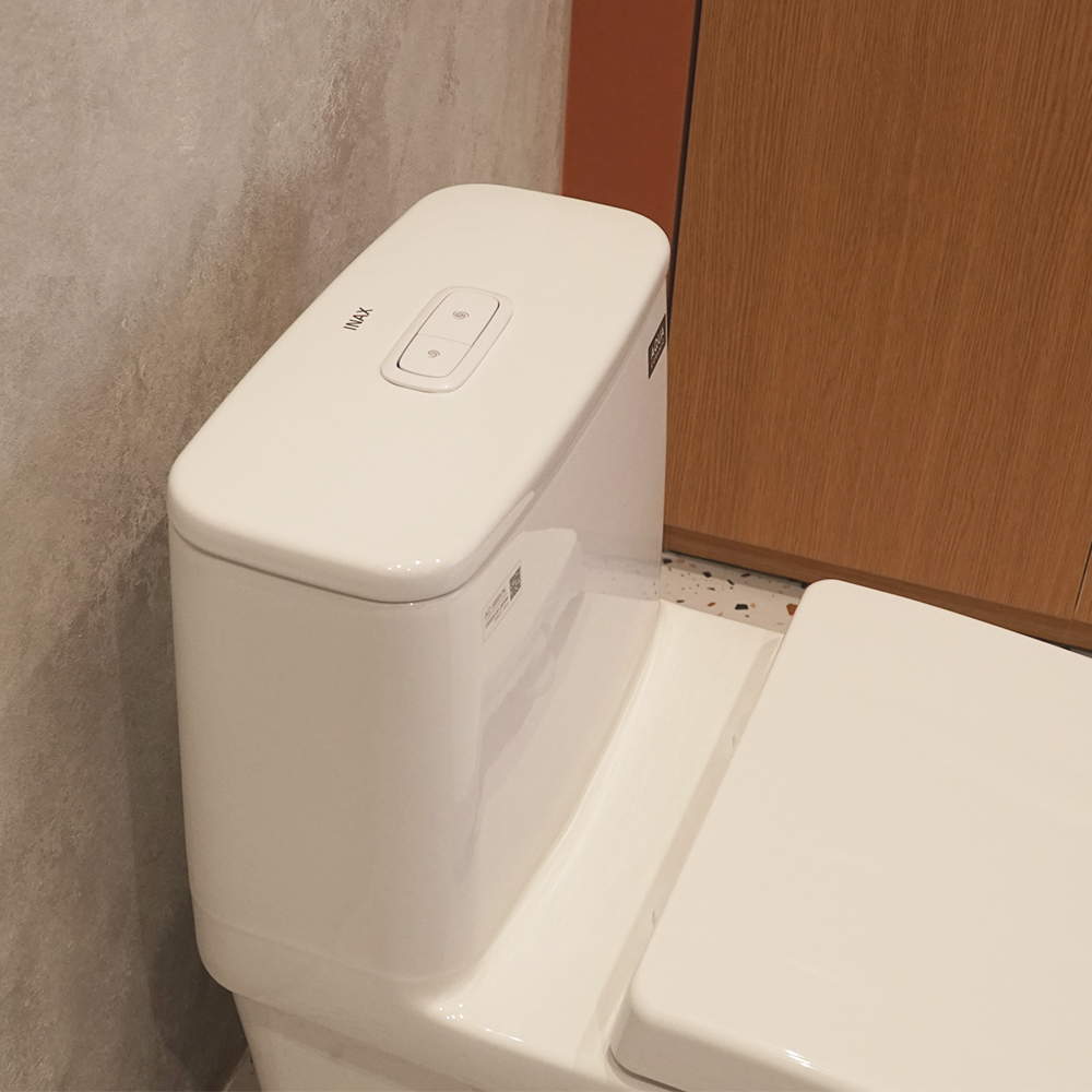 Bồn cầu 1 khối INAX AC-989VN (AC989VN) nắp đóng êm - 3