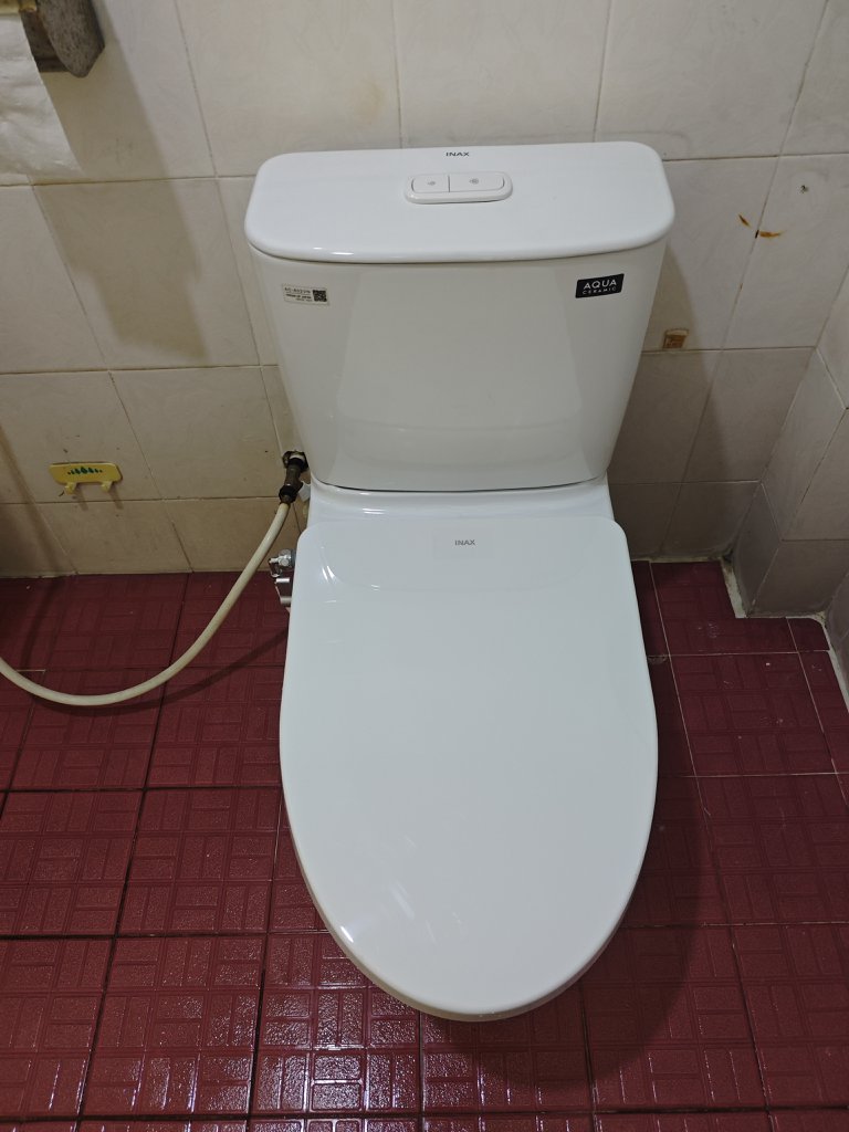 Bồn cầu 2 khối nắp rửa cơ INAX AC-602 + CW-S15VN - 4