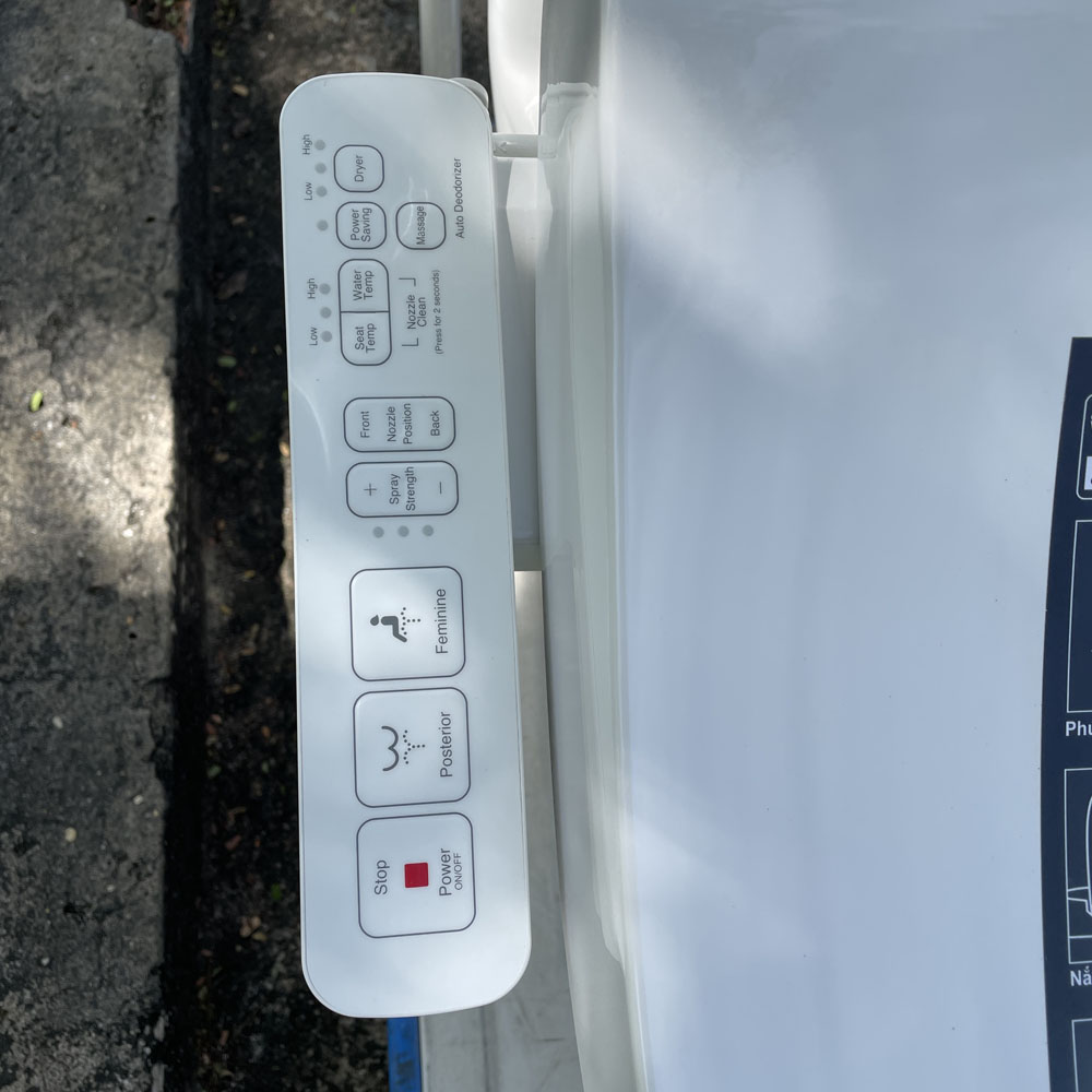 Bồn cầu 1 khối nắp điện tử INAX AC-919R + CW-H18VN - 9
