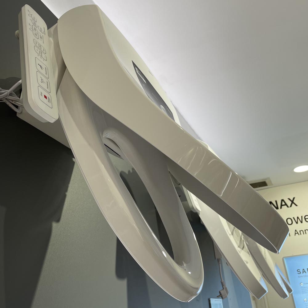 Nắp rửa điện tử thông minh INAX CW-H18VN (CWH18VN) - 8