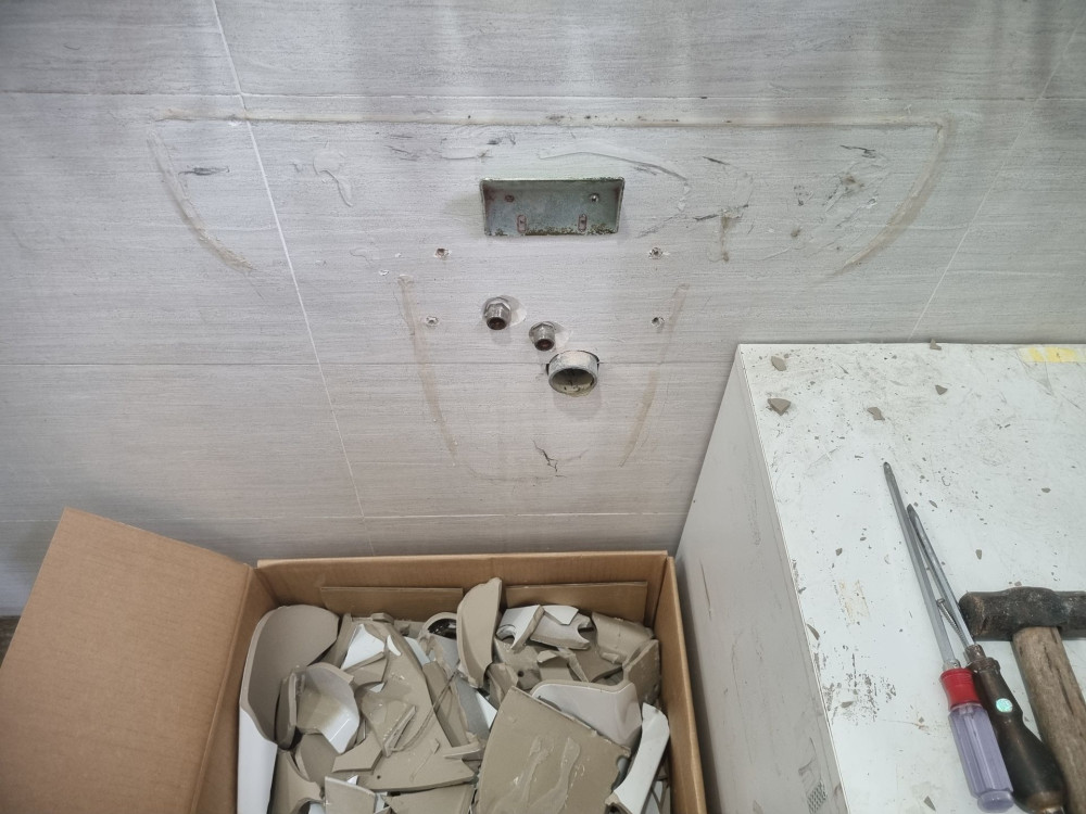 Chậu rửa lavabo treo tường INAX L-312V (L312V) (L-312VFC) - 7