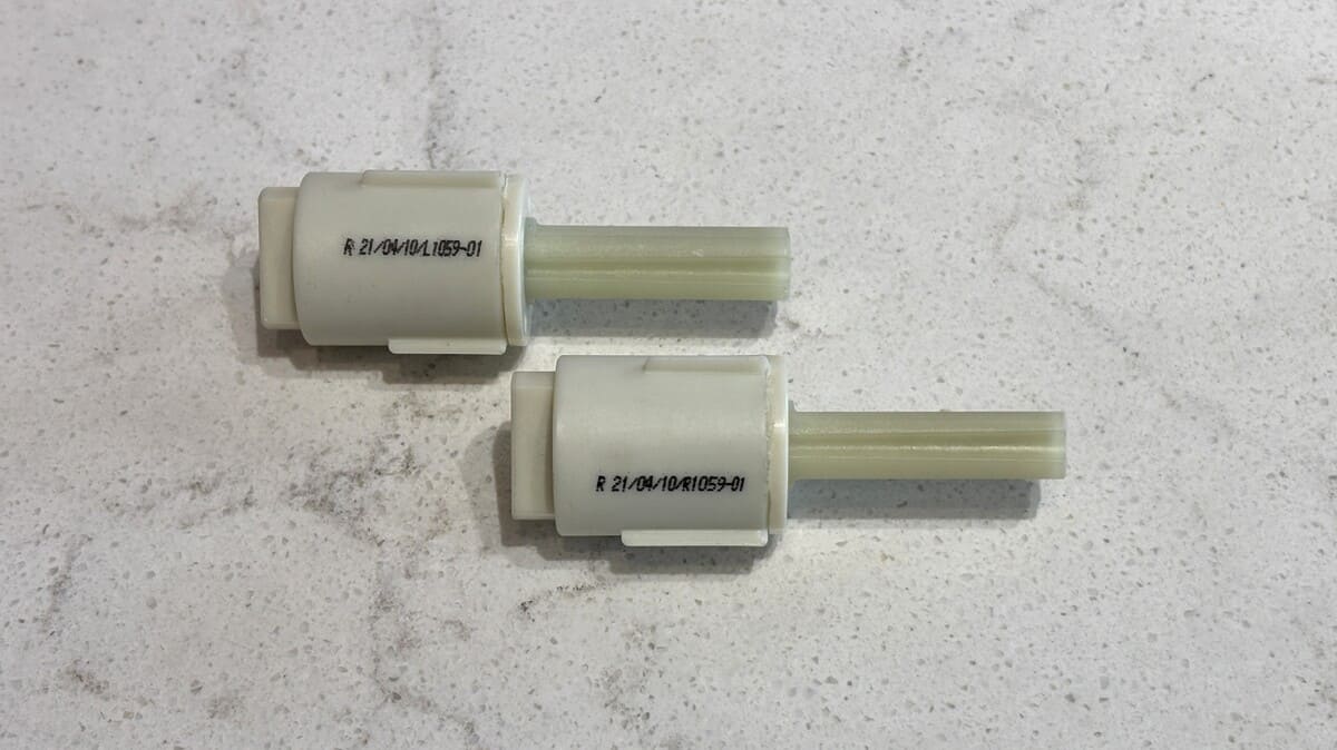 Chốt nắp đóng êm INAX A-1008VS-3/BW1 - 3