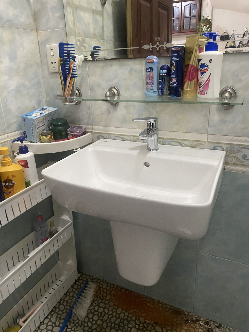 Chậu rửa lavabo treo tường INAX L-312V (L312V) (L-312VFC) - 9