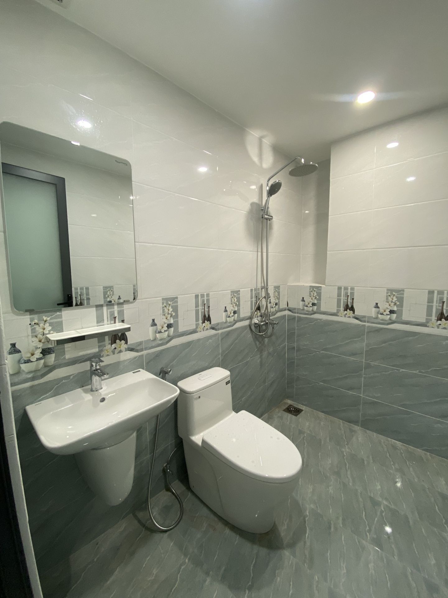Chân chậu lavabo lửng INAX L-288VC (L288VC) - 8