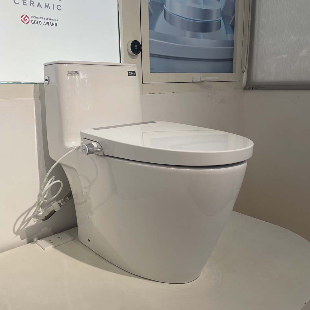Bồn cầu 1 khối xả cảm ứng nắp rửa cơ INAX ACT-902 + CW-S32VN - 2