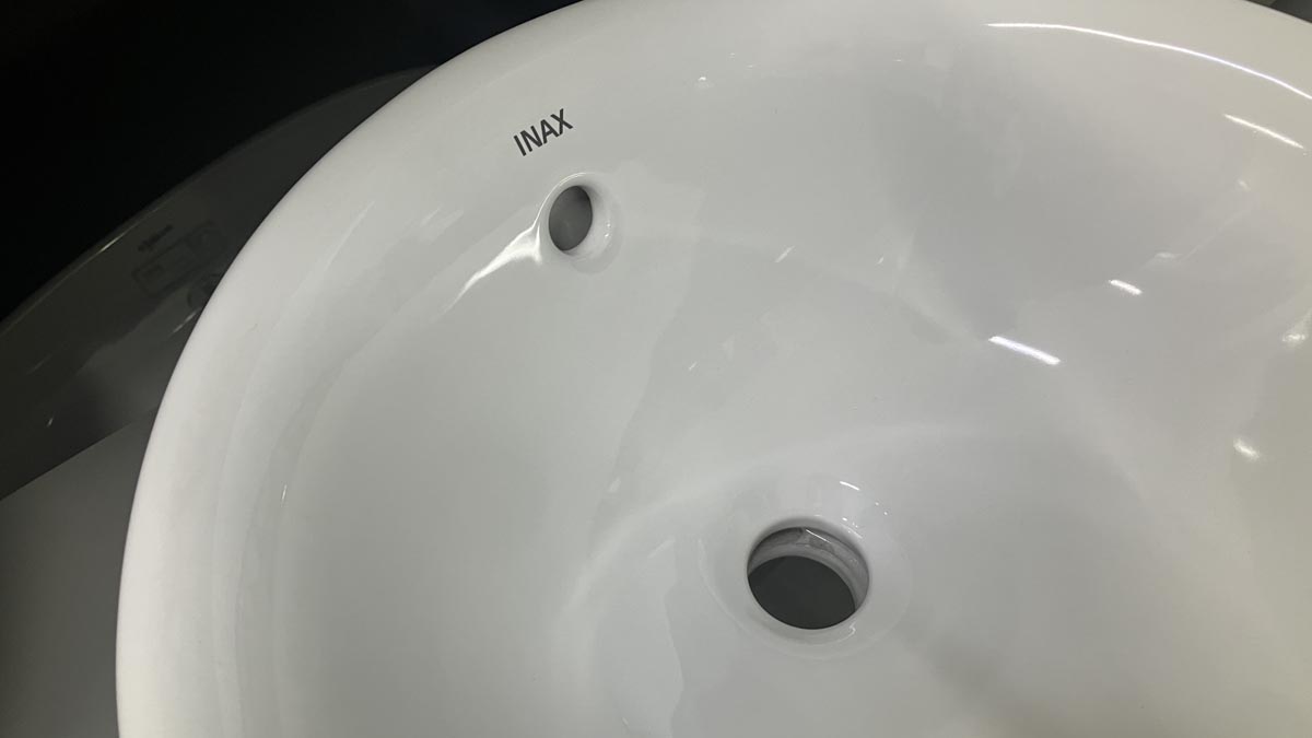 Chậu rửa mặt lavabo bán âm INAX L-333V (L333V) - 6