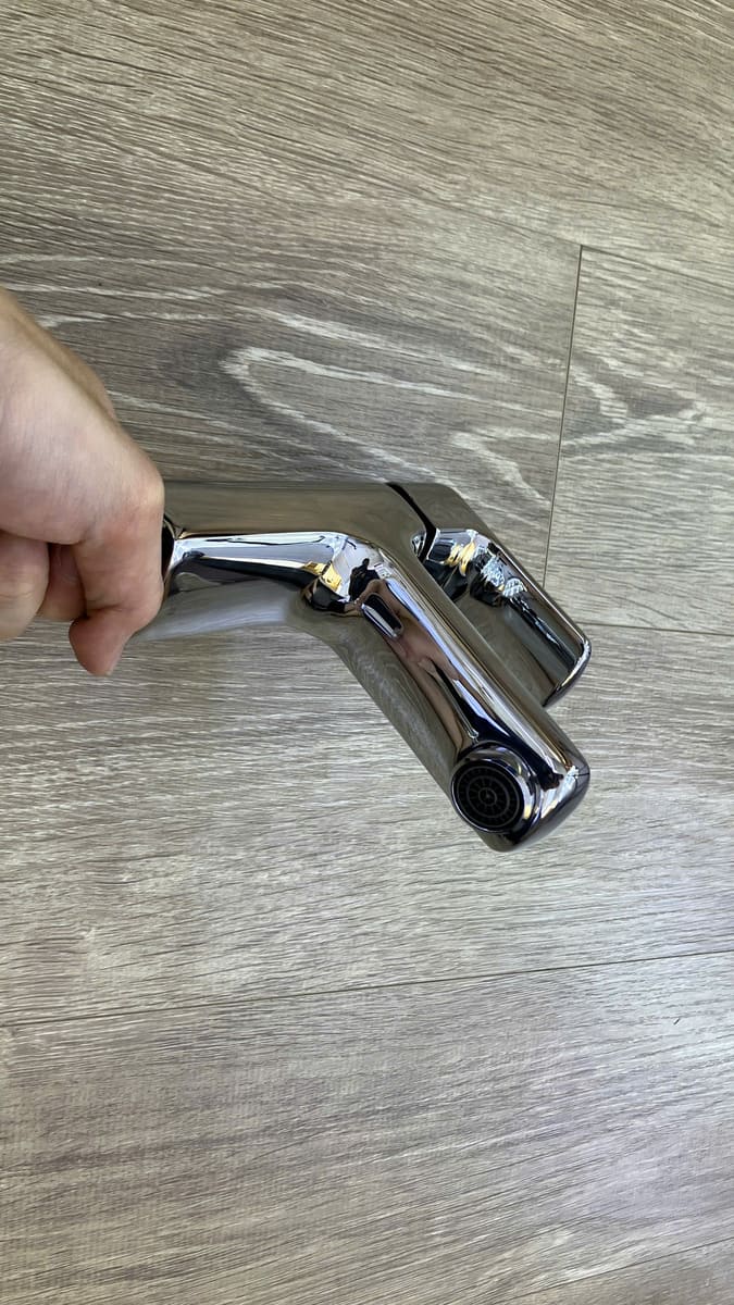 Vòi lavabo nóng lạnh MOEN Aurelia V21121 - 6
