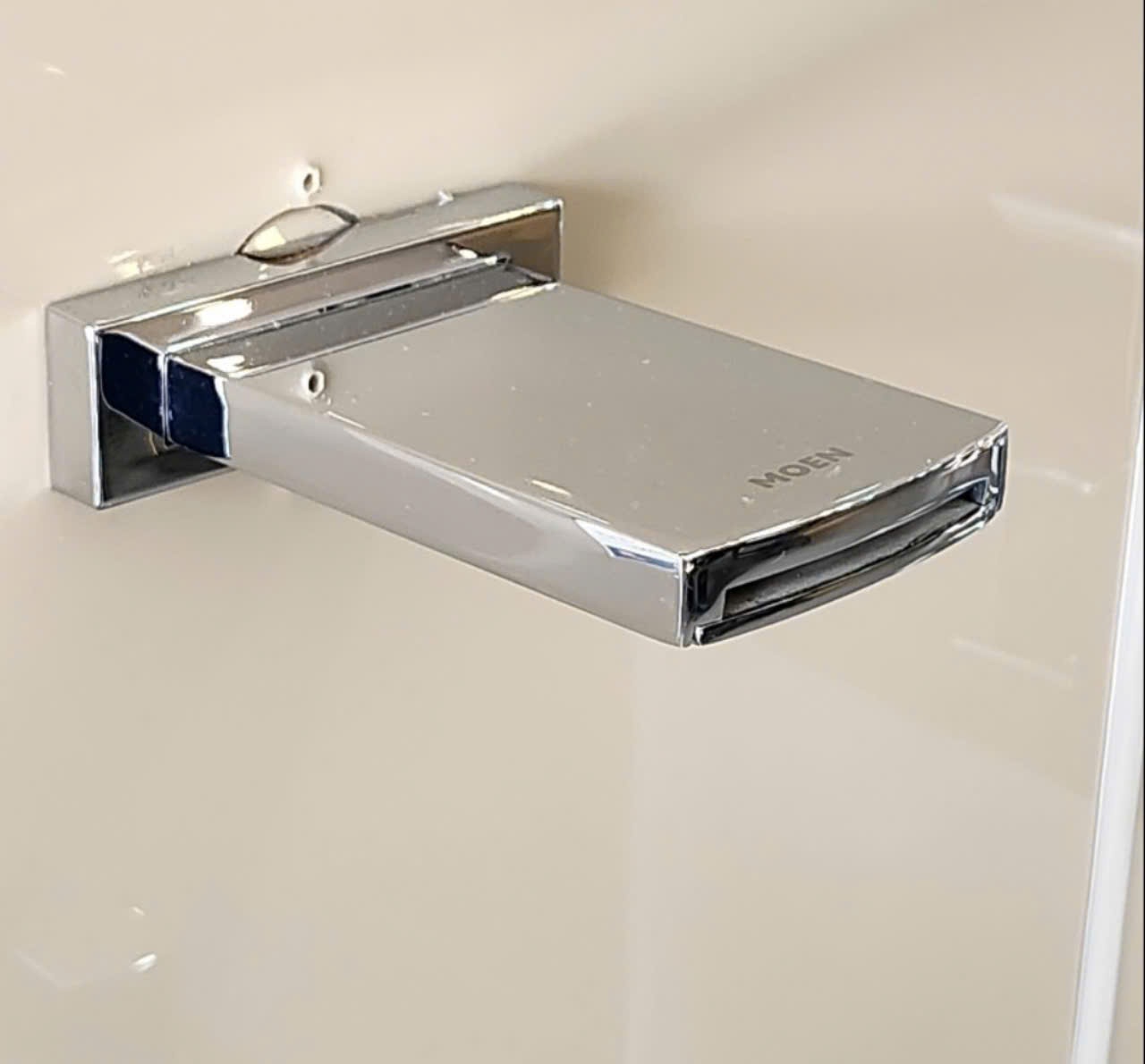 Xả dưới âm tường MOEN 57948 - 6