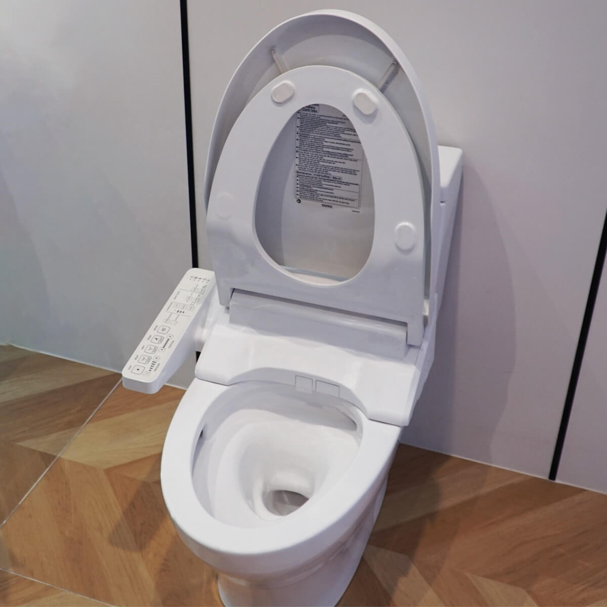 Bồn cầu TOTO CS326DW16 2 khối nắp điện tử Washlet C2 TCF23410AAA - 8