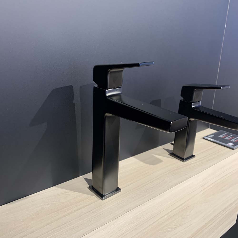 Vòi lavabo nóng lạnh GB TOTO TLG10303V - 25