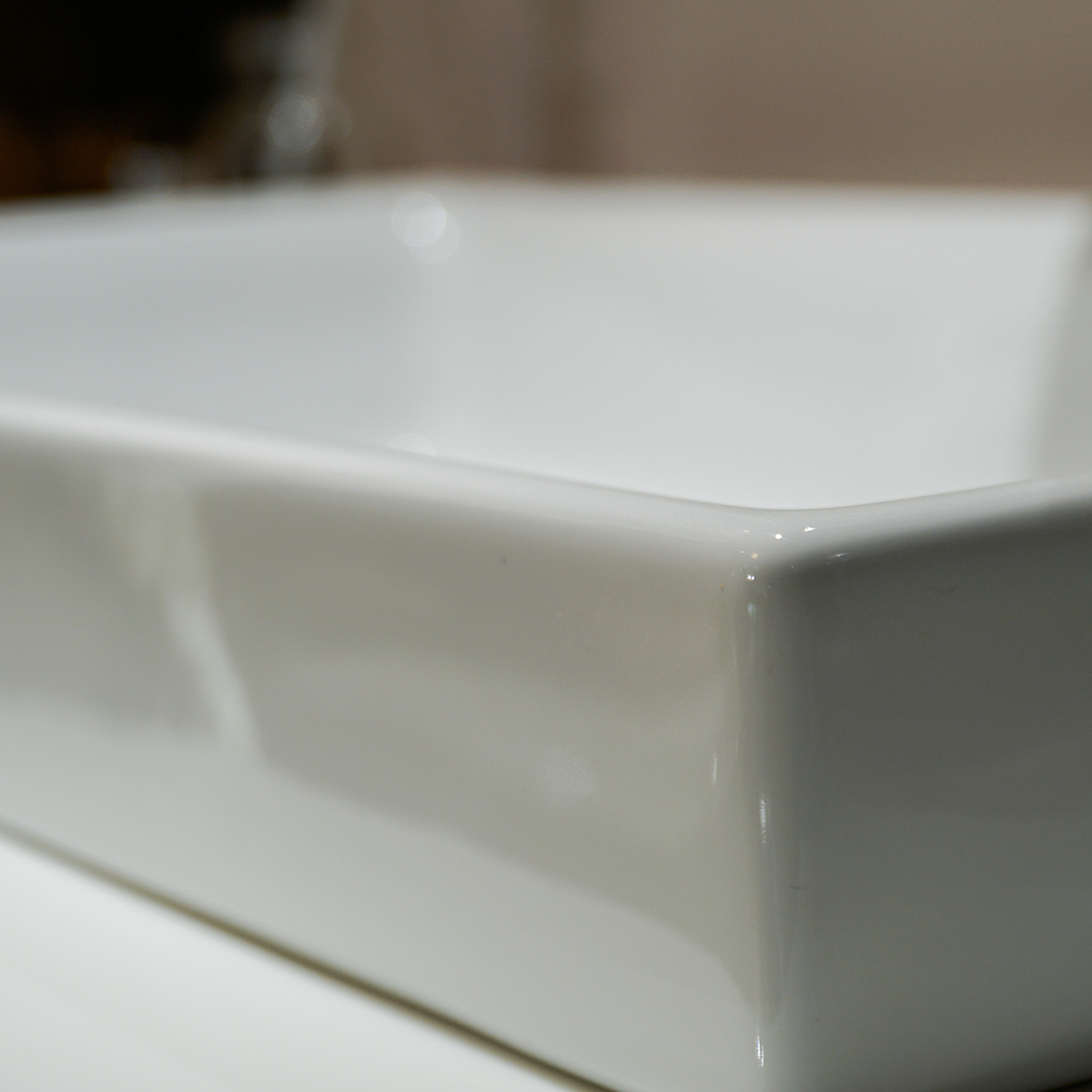 Chậu rửa lavabo đặt bàn TOTO LT1717 - 14