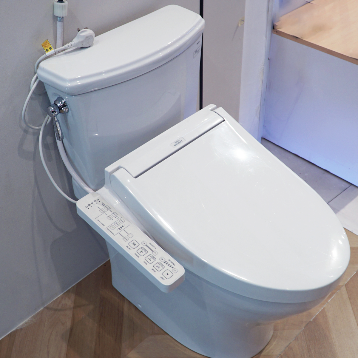 Bồn cầu TOTO CS986GW16 2 khối nắp điện tử Washlet C2 TCF23410AAA - 3