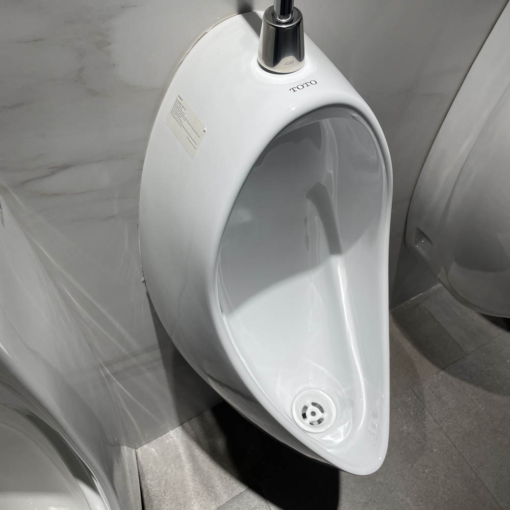 Bồn tiểu nam TOTO UT560T treo tường - 11