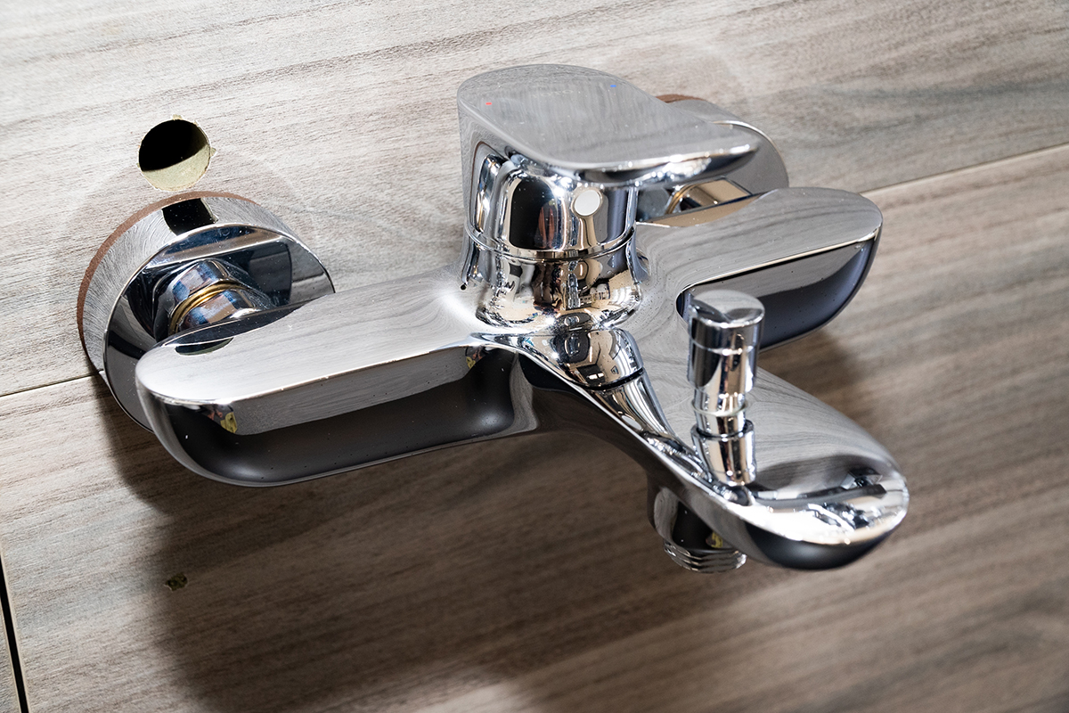 Củ sen tắm nóng lạnh GO Series TOTO TBG01302VA - 3