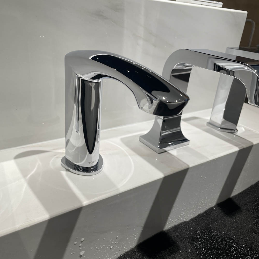 Vòi lavabo cảm ứng TOTO TLE22006A - 13