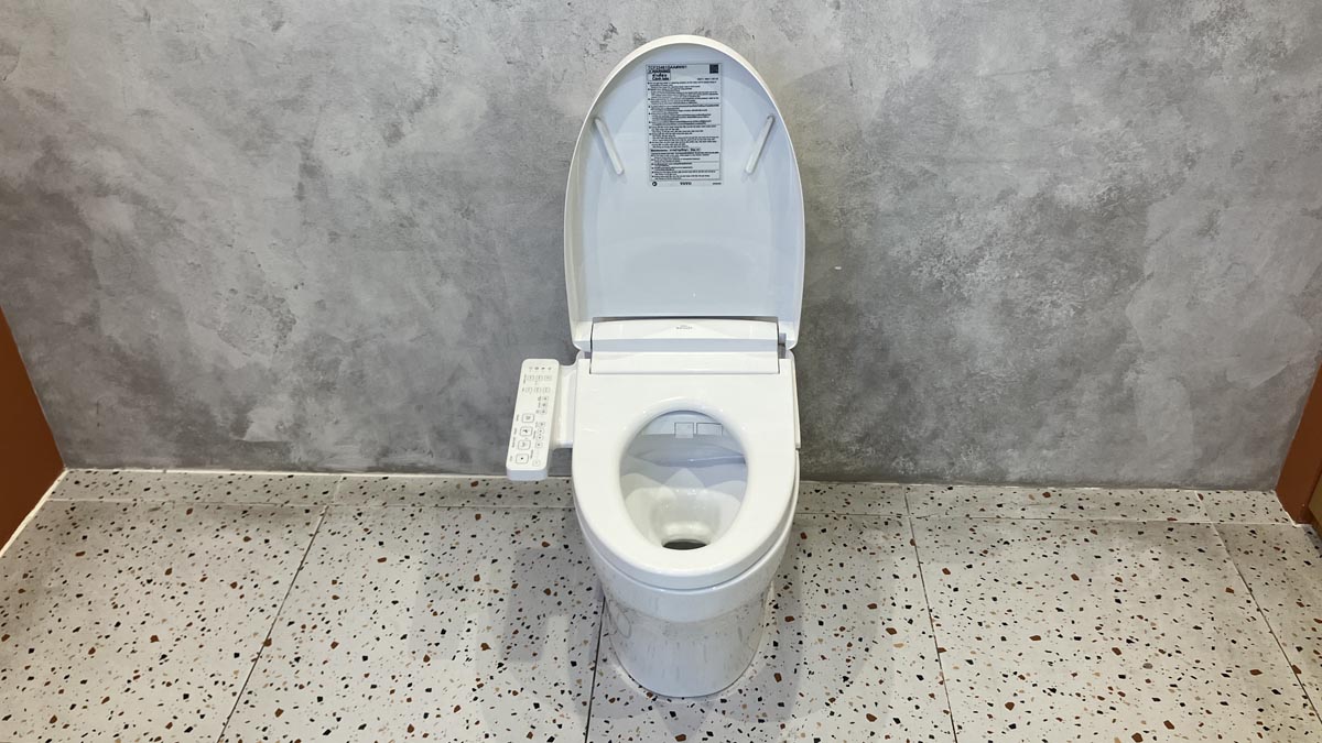 Bồn cầu TOTO CS838DW24 2 khối nắp điện tử Washlet S2 TCF33461GAA - 7