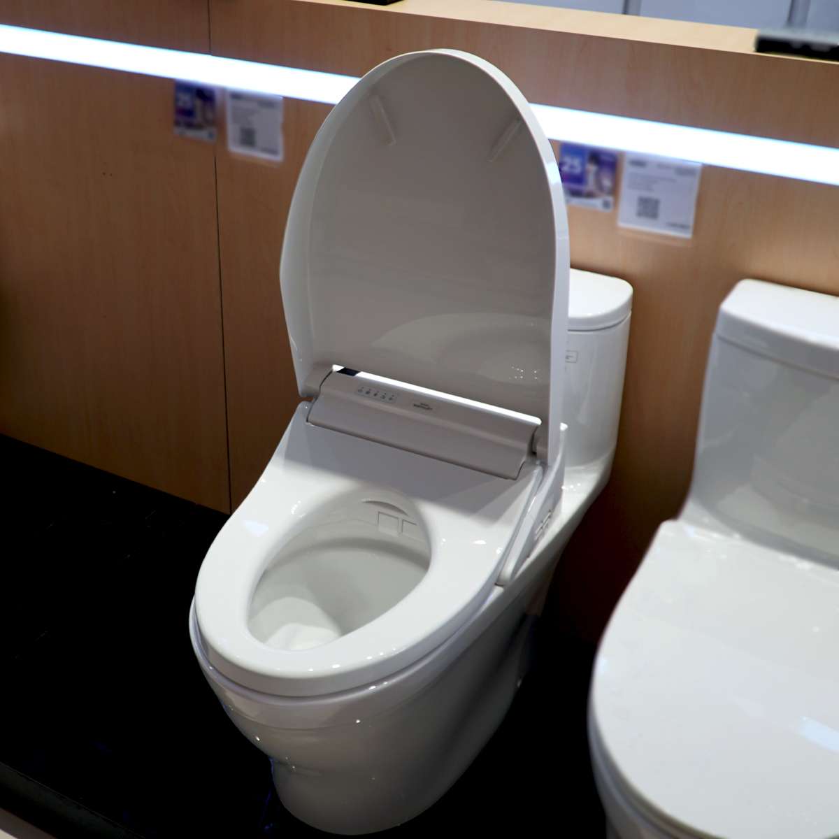 Bồn cầu TOTO MS887RW14 1 khối nắp điện tử Washlet C5 TCF24410AAA - 12