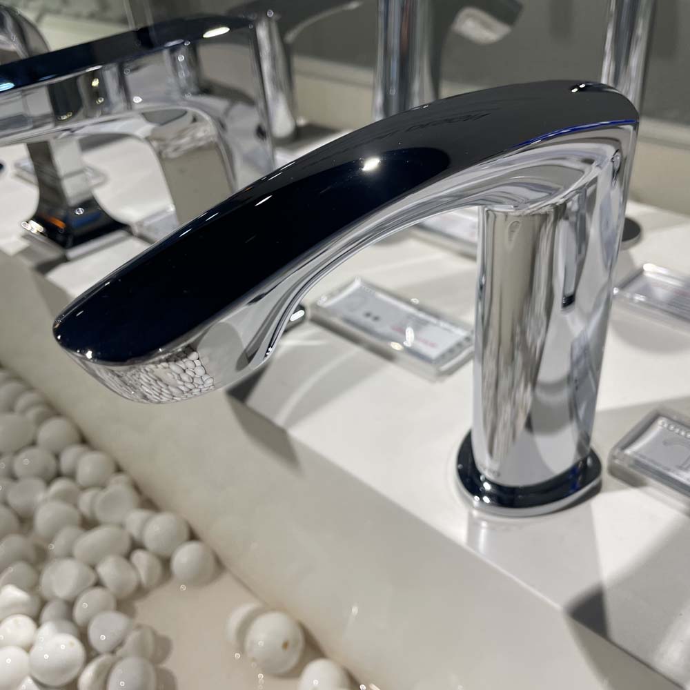 Vòi lavabo cảm ứng TOTO TLE22006A - 2