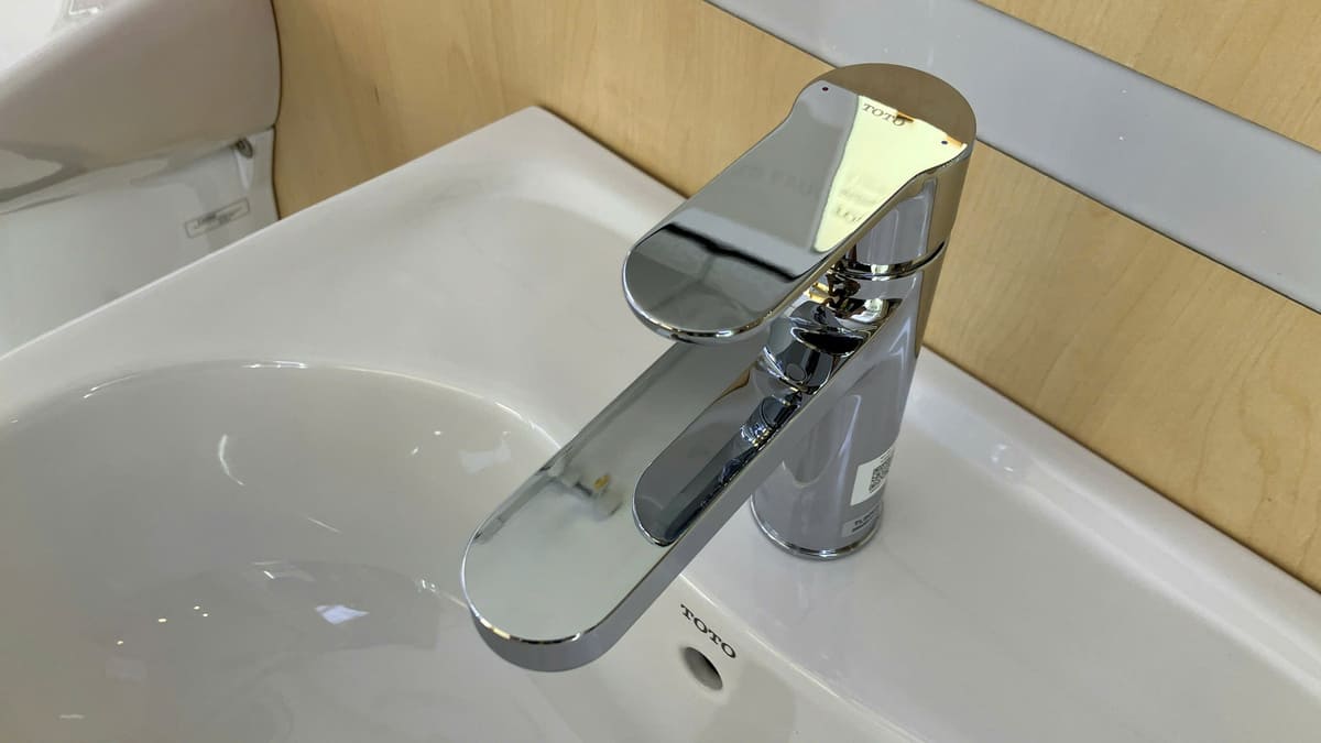 Vòi lavabo nóng lạnh TOTO TLS06301V1 - 6
