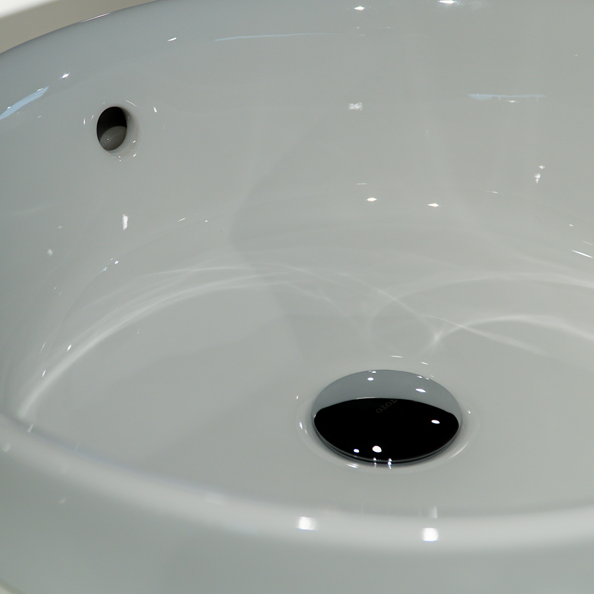 Chậu rửa lavabo đặt bàn TOTO L1704 - 10