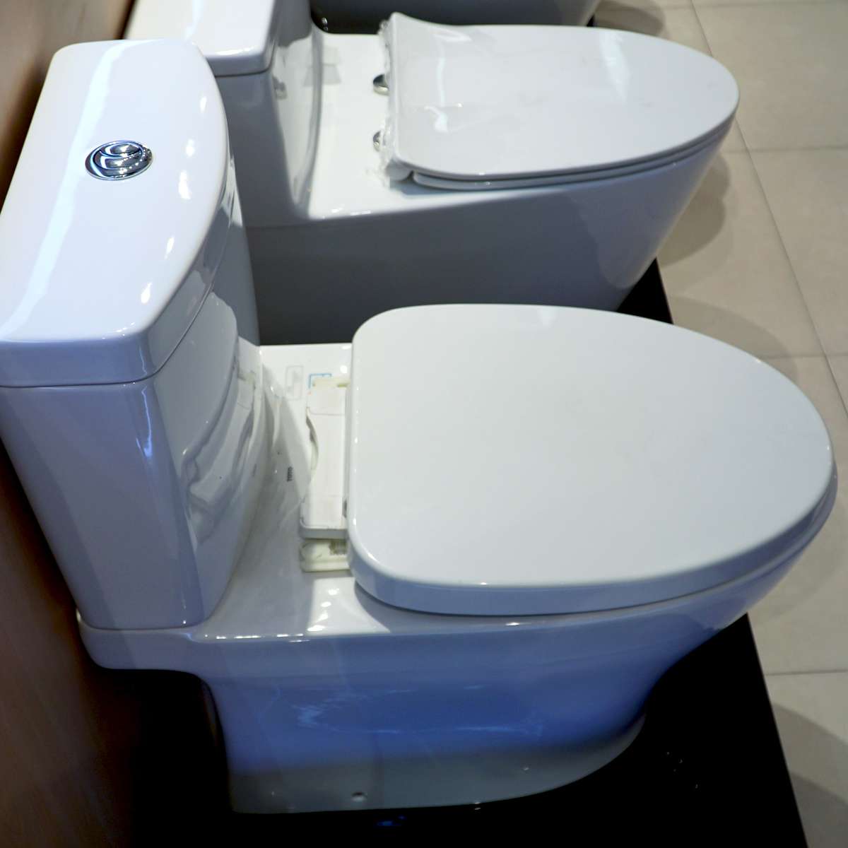 Bồn cầu 2 khối TOTO CS769DRT3 nắp đóng êm TC385VS - 2