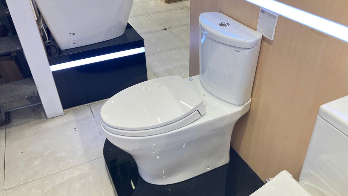 Bồn cầu 2 khối TOTO CS838DT2 nắp đóng êm TC393VS - 5